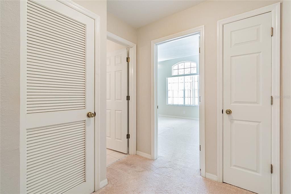 2nd floor hallway to 2nd bedroom