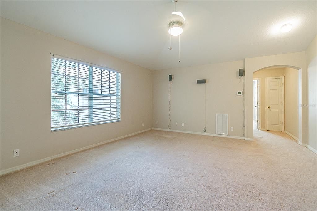 2nd floor living room