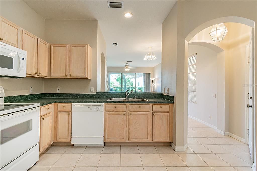 Kitchen (3)